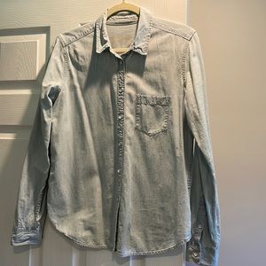 GAP 1969 Chambray button down